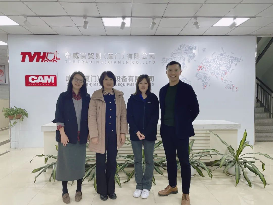 工程机械工业协会工业车辆分会秘书长一行到访 沙巴 帝威衡